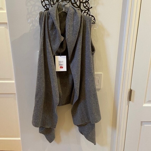 WITCHERY Sleeveless  Knit Vest in Charcoal S/M NWT - Picture 8 of 13